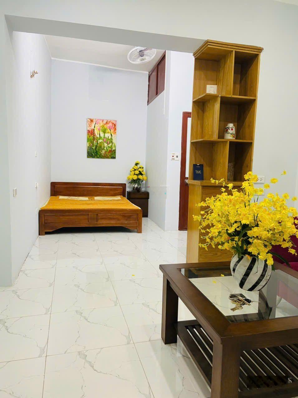 Nhà riêng cho thuê tại đường Nguyễn Quyền, Hai Bà Trưng, Hà Nội, 8 triệu, 28 m2