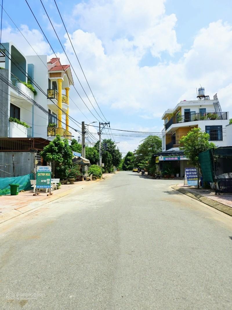 Đất nền 59m2, vuông vức, đường ô tô 9m, gần chợ long phước - giá 3.3 tỷ