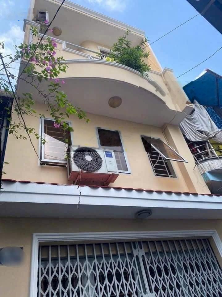 Bình thạnh chợ bà chiểu 35m2 -4 tầng btct 5 pn chỉ 4.95 t chủ bá.n nhanh vị trí đẹp sât quận