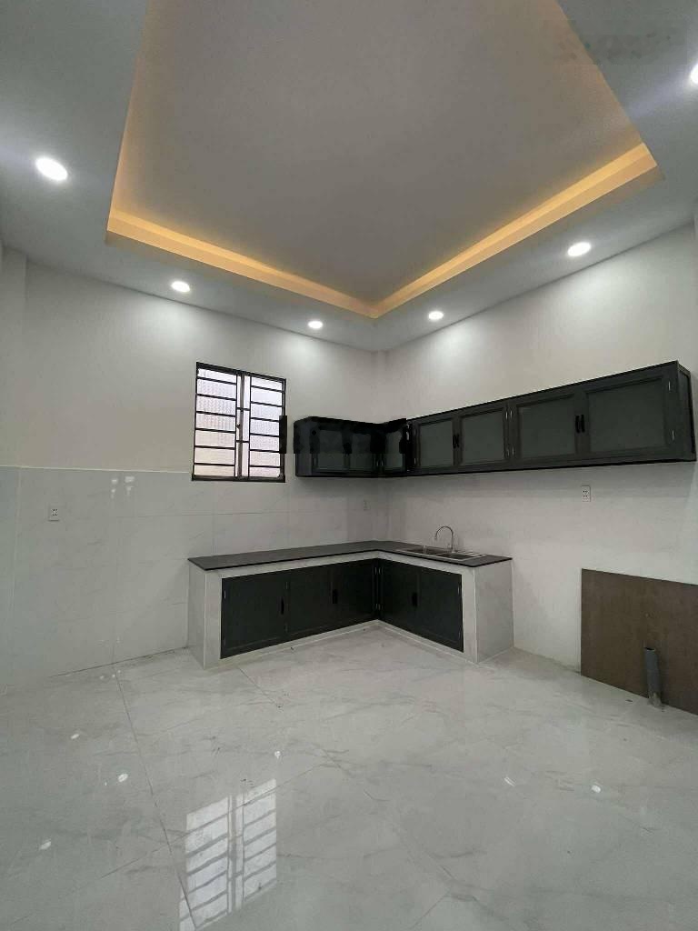 Nhà mới Bùi Tư Toàn, Bình Tân. 6 tỷ 38 thương lượng, nhà hẻm xe hơi 6 mét. Diện tích: 52m, ngang 4