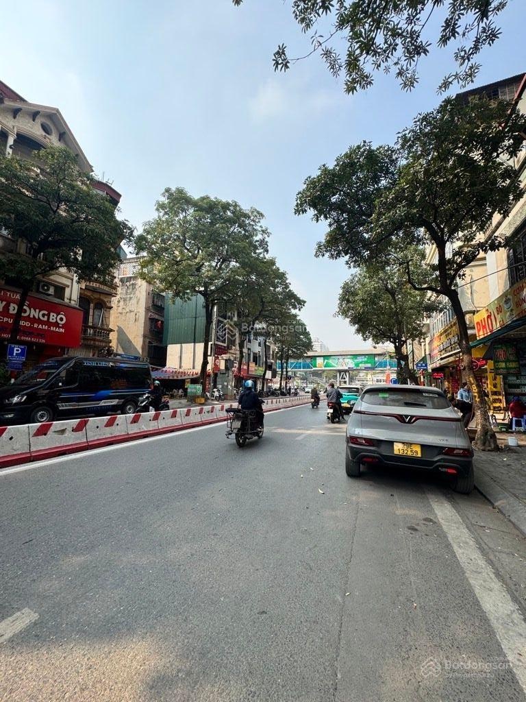 Bán Nhà Riêng tại Lê Thanh Nghị, 25,6 tỷ, 64m2, 4PN, 3WC, giá tốt, ô tô, kinh doanh, 10m ra Phố