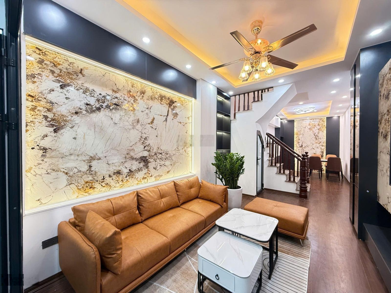 HIẾM!! Bán nhà cuối đường Chiến Thắng Văn Quán nhà 5T-42m,7PN mới kinh kong, ôtô ngõ thông, KD tốt