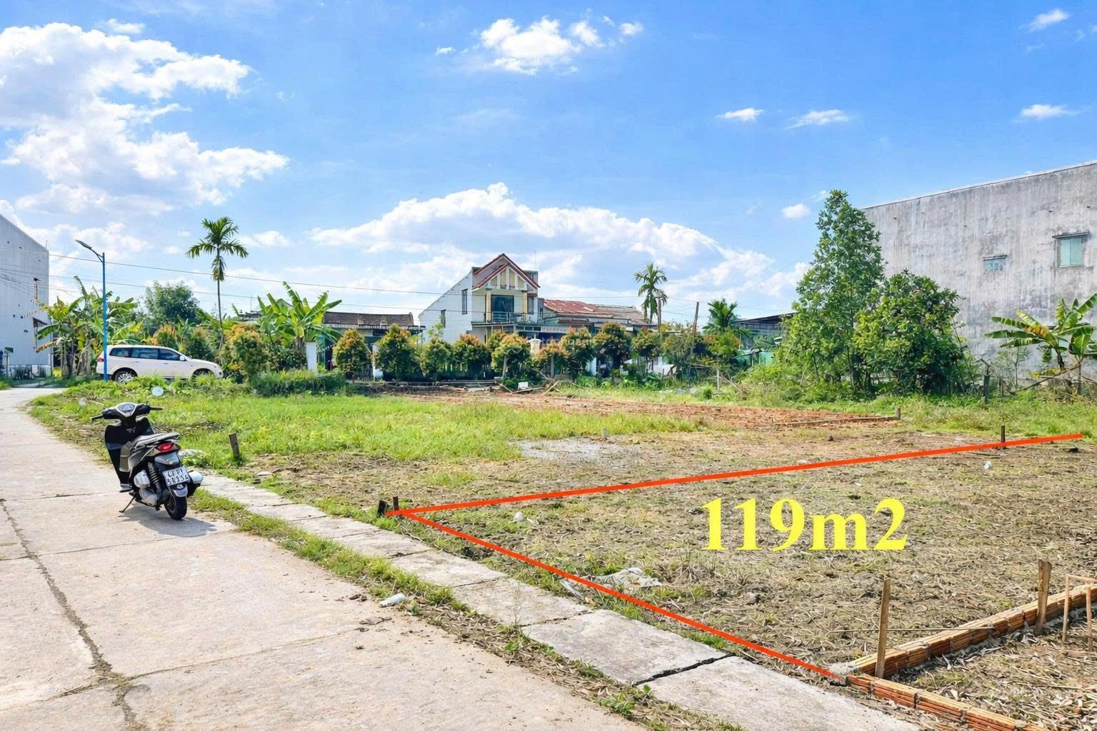 Lô duy nhất cách đường lộ đúng 150m - cơ hội đầu tư trước tết - giá chỉ 870 triệu- sổ sẵn