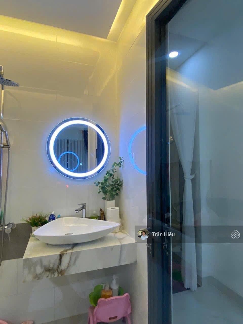 Nhà Phố 3 tầng đẹp mt đường Trịnh Phong gần biển - Đang có dòng tiền cho thuê thụ động 22tr /tháng