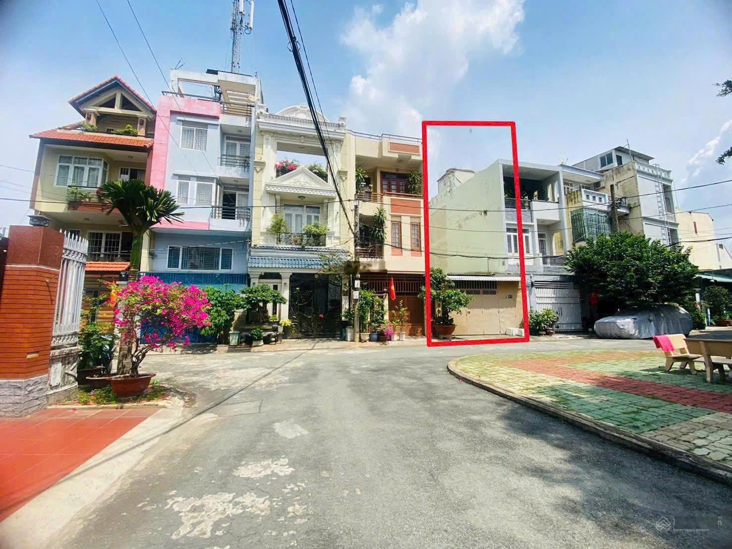 Hoàng Diệu 2-Đất Đẹp, Đường Ô Tô: DT: 85m2(5x17)- Giá bán: 9 tỷ nhỉnh-Đối Diện Công Viên-Cây Xanh