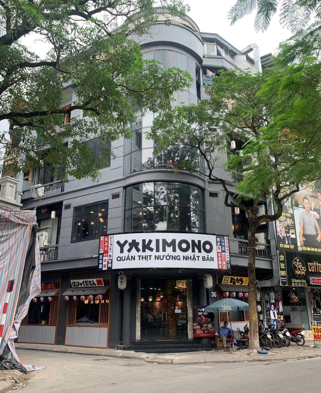 Cho thuê nhà mặt phố Lê Lai, Hà Đông, mặt tiền lô góc 20m siêu rộng nhà đẹp, sạch sẽ, phố đông dân