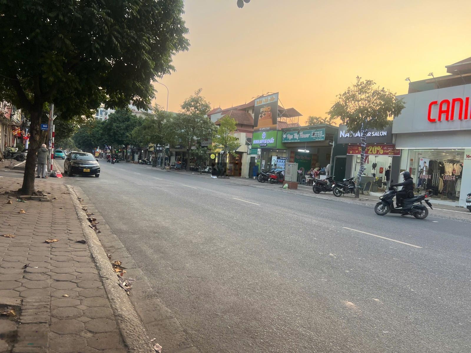 Bán đất kinh doanh tại trâu quỳ gia lâm. 140m2. mặt tiền 7m. có việc bán gấp nên giá cực tốt.