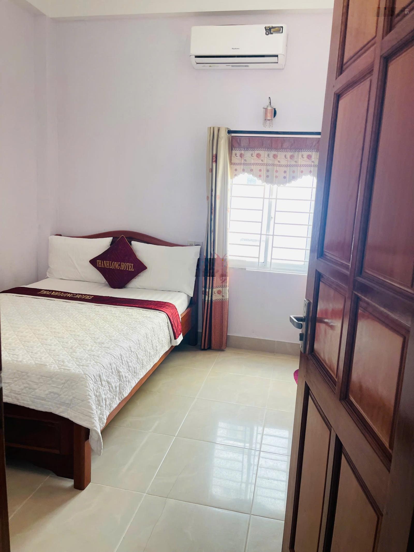 Bán khách sạn 6 tầng 18 phòng mt Hà Bổng, 100m2 31.5 tỷ tl