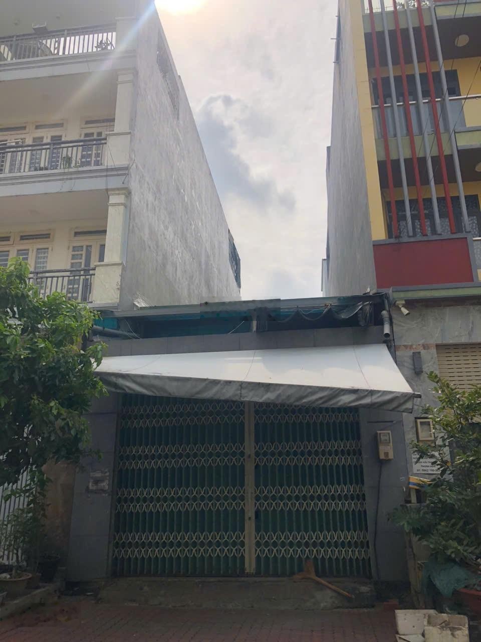 HIẾM-MẶT TIỀN THỤT PHẠM VĂN ĐỒNG! Bán lô đất trống Bình Thạnh vuông vức(4x15)gần EMart Phan Văn Trị