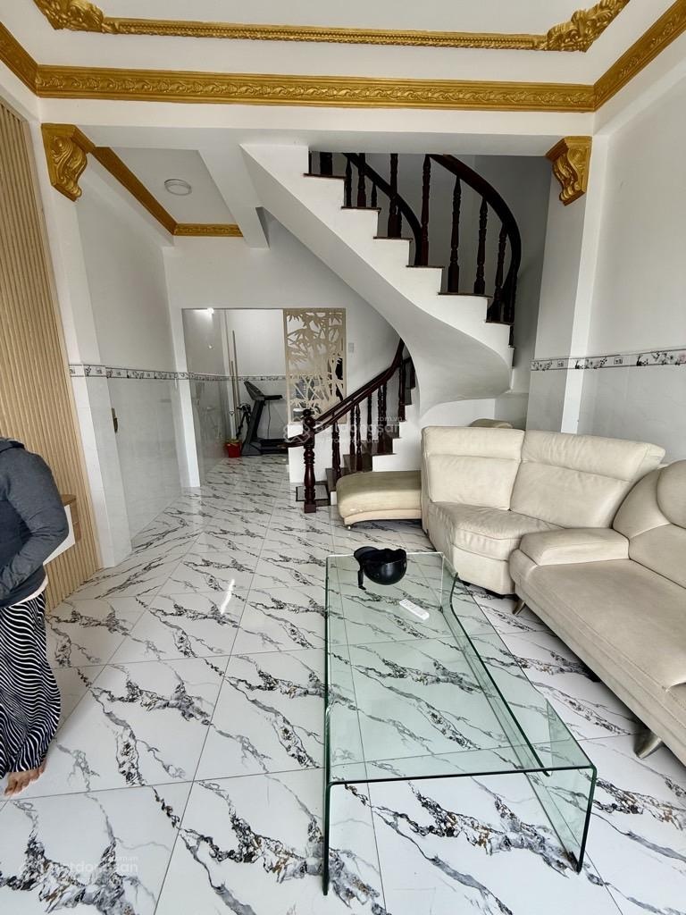 Nhà đẹp 4 tầng, mặt tiền, hẻm xe hơi ,nguyễn văn luông ,q.6, dt 40m2, nhỉnh 8 tỷ