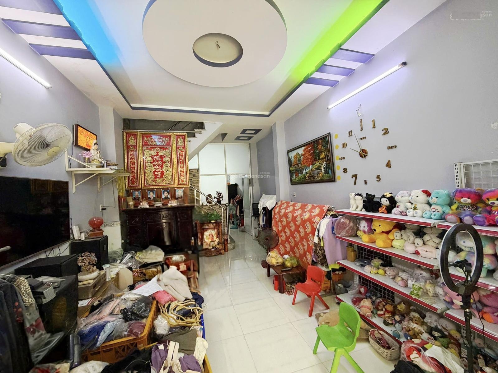 Bán nhà mặt tiền đường xe tải tránh 8m - Phú Định Quận 8 - 72m2 (4x18) - SHR - nhỉnh 6 tỷ