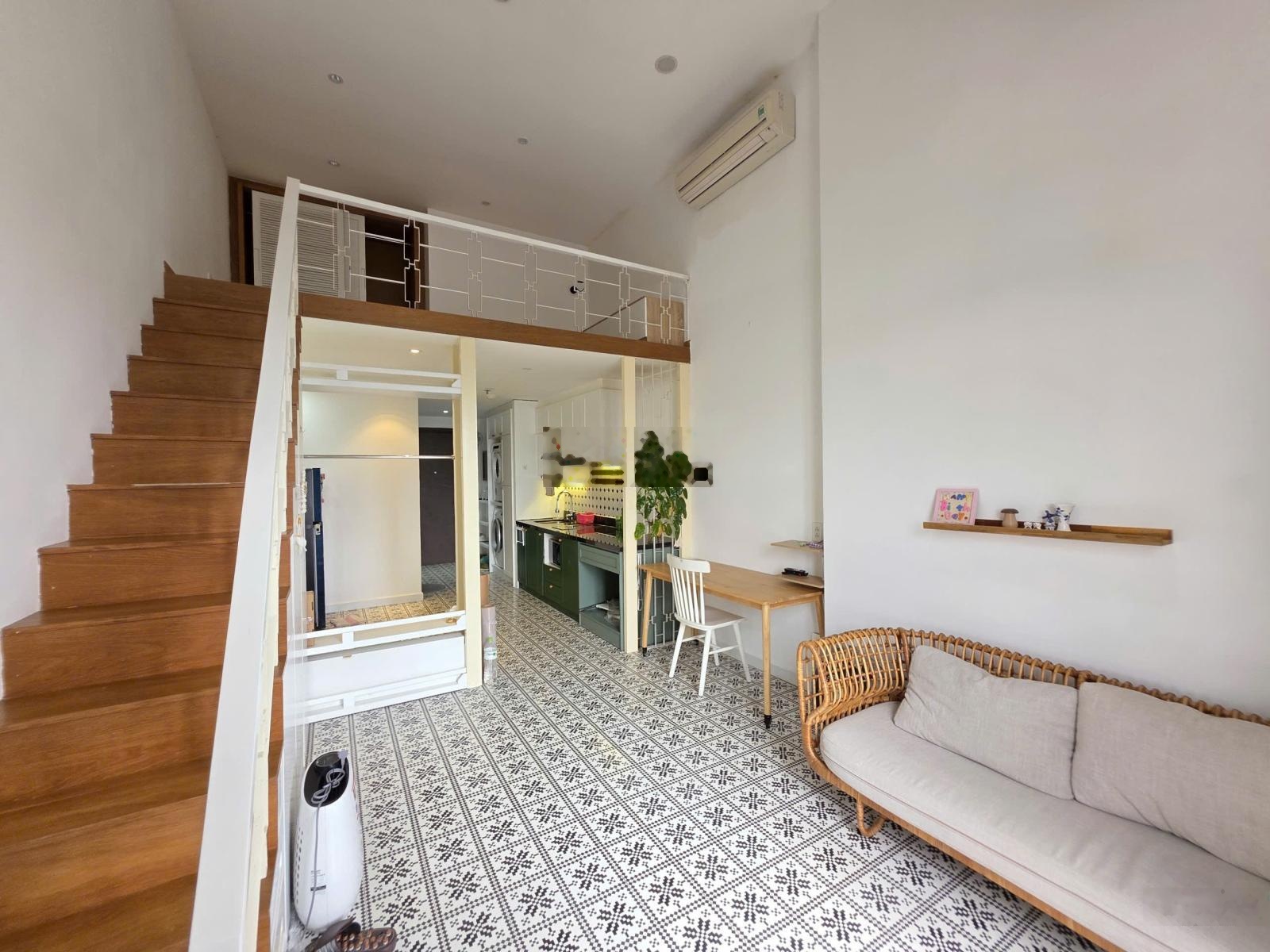 Bán căn có gác 1 phòng Officetel 35m2 2,8 tỷ đầy đủ tiện nghi Botanica Premier view Đông thoáng mát