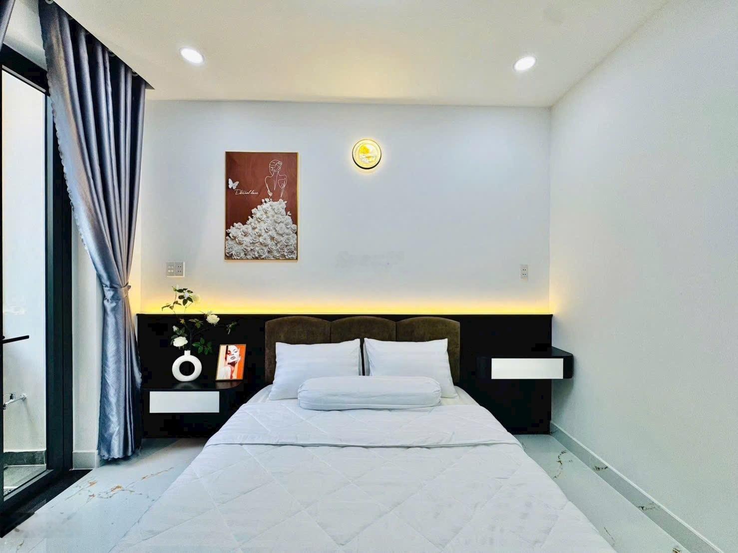 Giảm 200 triệu- nhà xây mới 4 tầng lầu- đón tết- ngang rộng- đường Số 59- giao Phạm Văn Chiêu