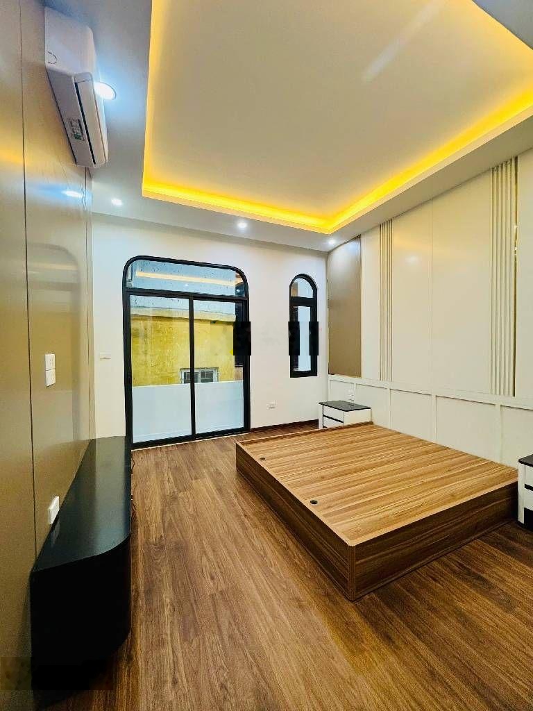 Bán nhà Đại Linh 45m2, 5 tầng, sổ đỏ, nhà thoáng, gần sân vận động Mỹ Đình, giao thông thuận tiện