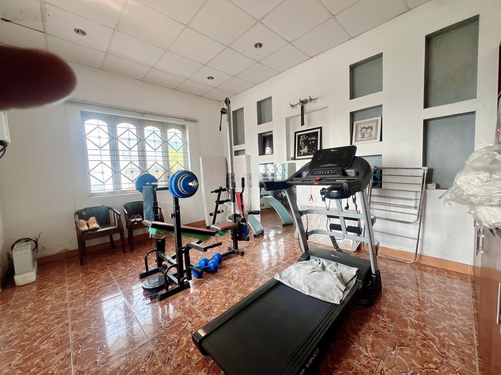 Nhà Biệt Thự Đường Số 23 Hiệp Bình Chánh Thủ Đức 3 Tầng, 6pn DT: 120m2