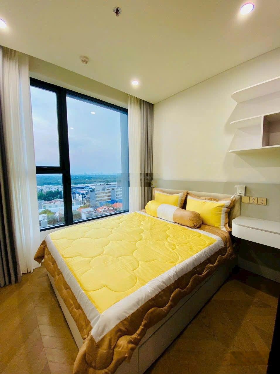 Cho thuê căn hộ 3PN Lumiere Riverside, full nội thất, view sông