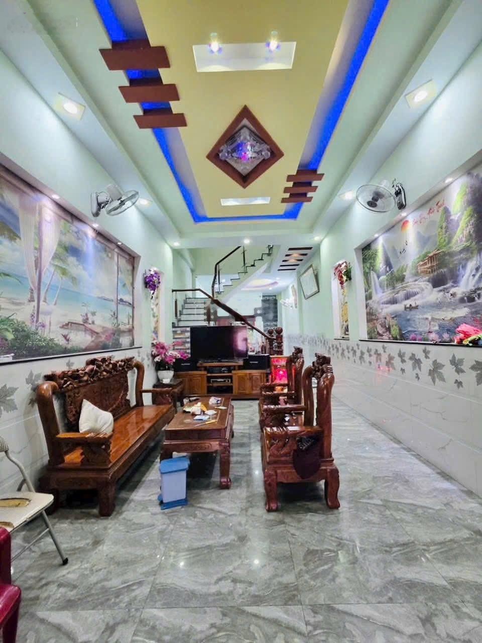 Giá 4,85 tỷ | Nhà 1 Trệt 2 Lầu | Đường nhựa Đặng Văn Mây / Dĩ An / Diện tích : 4 x 23,5