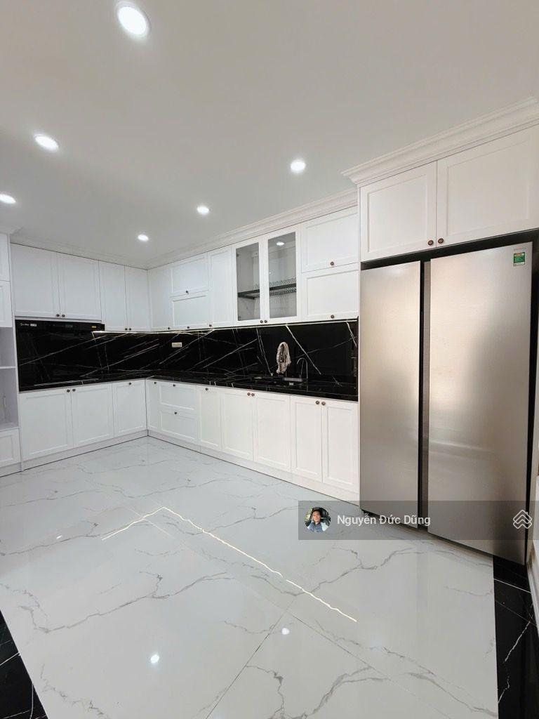 Thạch Bàn 63m2, 13,8 tỷ 6 tầng thang máy gara ô tô