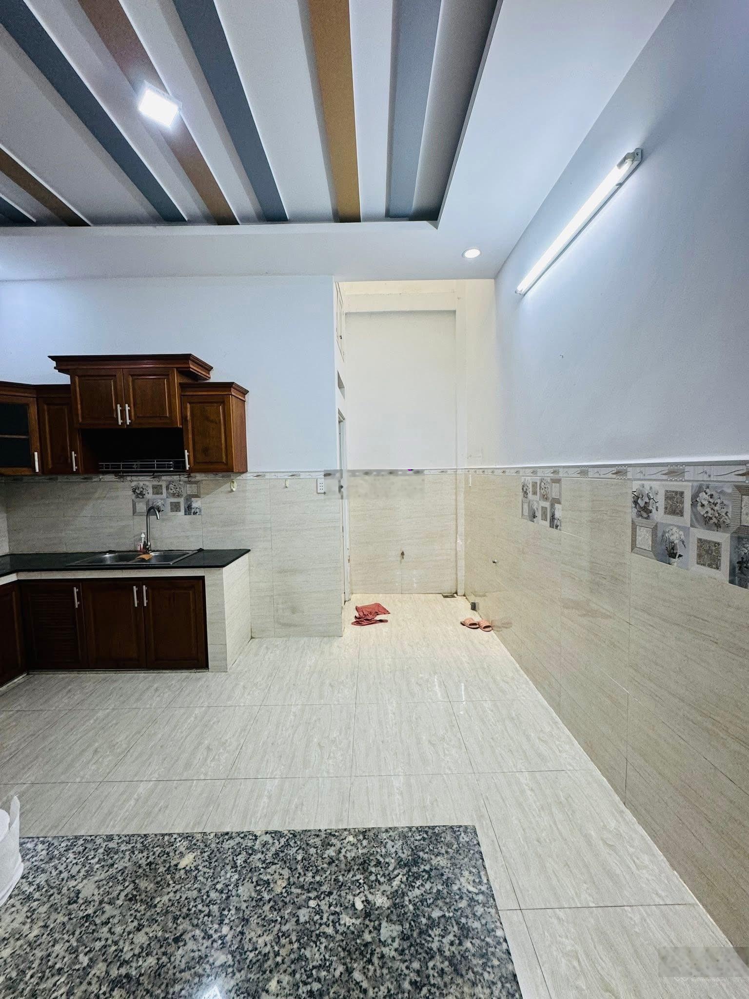 Nhà hẻm 7m xe hơi ngủ nhà phú thọ hòa sát mt 15m | 4 x 15m 2 tầng 3pn | giá 6.6 tỷ lh 0936999494