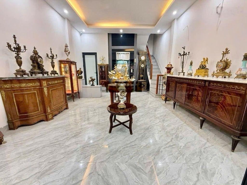 Bán nhà phố Vạn Bảo, dt50m, phân lô, 6 tầng, Thang máy, ô tô vào nhà, kinh doanh.