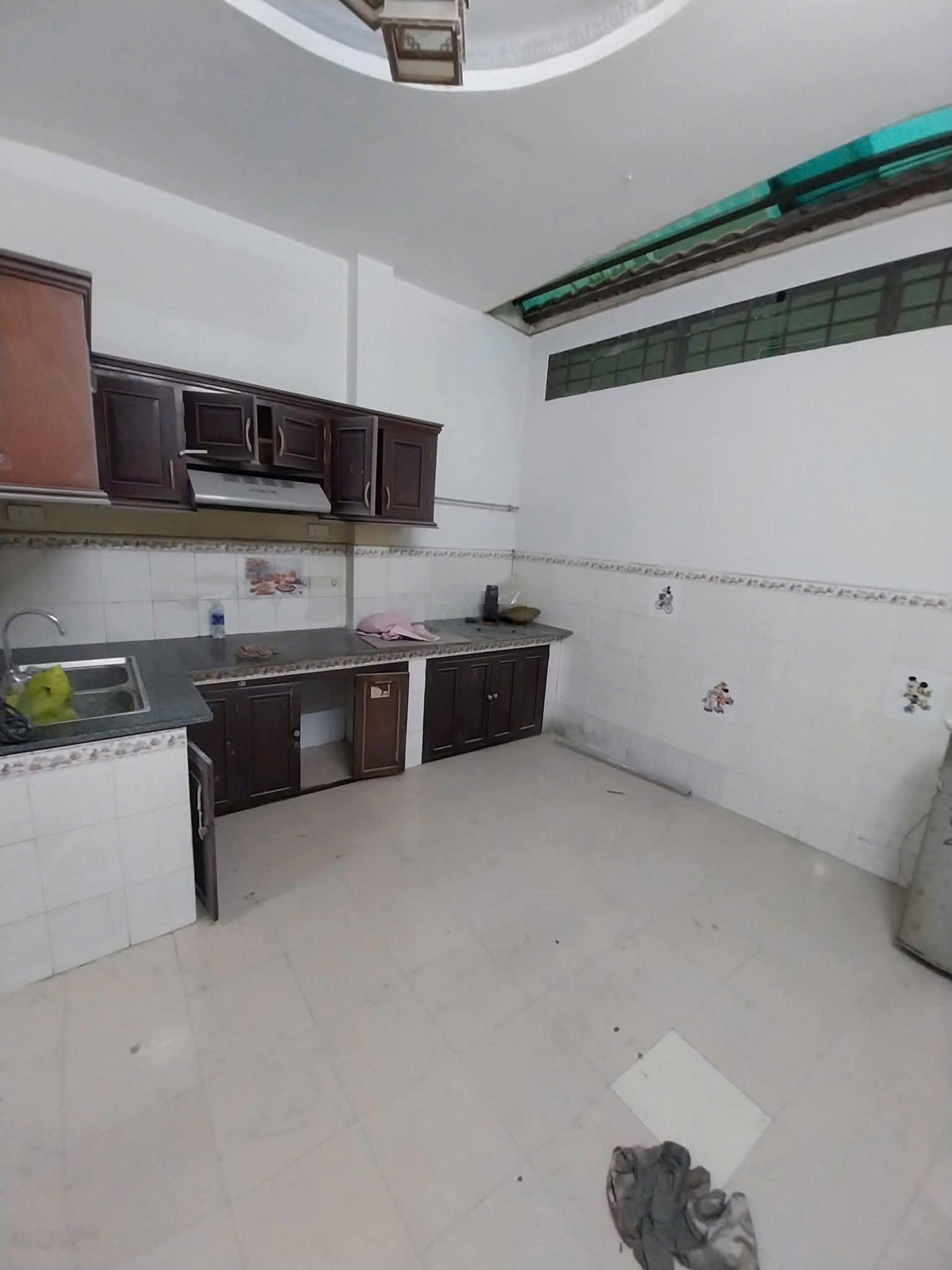 Nhà nguyên căn hẻm xe hơi Phan Xích Long, Phú Nhuận. 4 phòng ngủ - Có nội thất