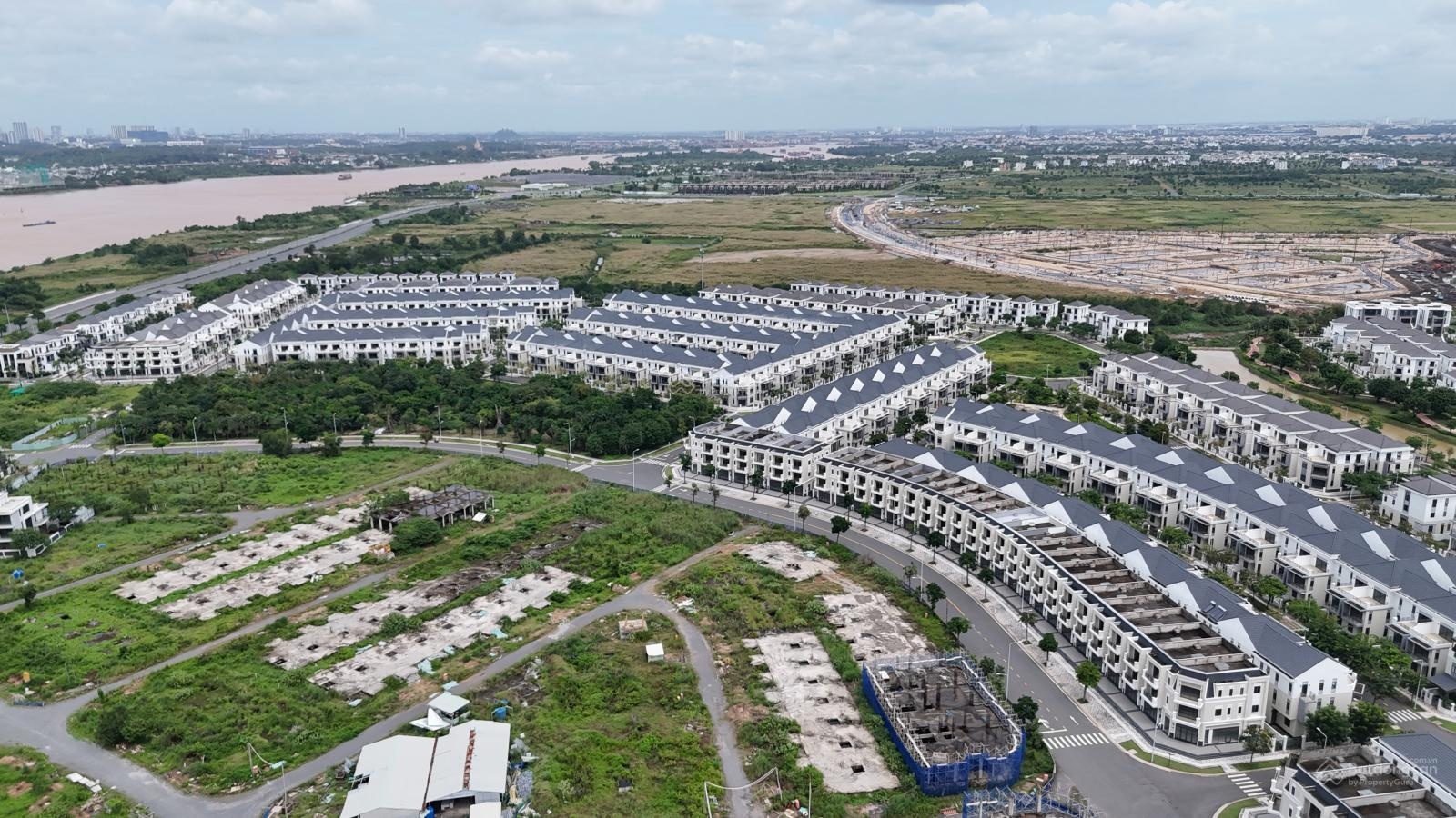 Shophouse mặt tiền đường 22m,thuận tiện làm văn phòng,giá bán 9 tỷ ,giá tốt cho phân khúc này.