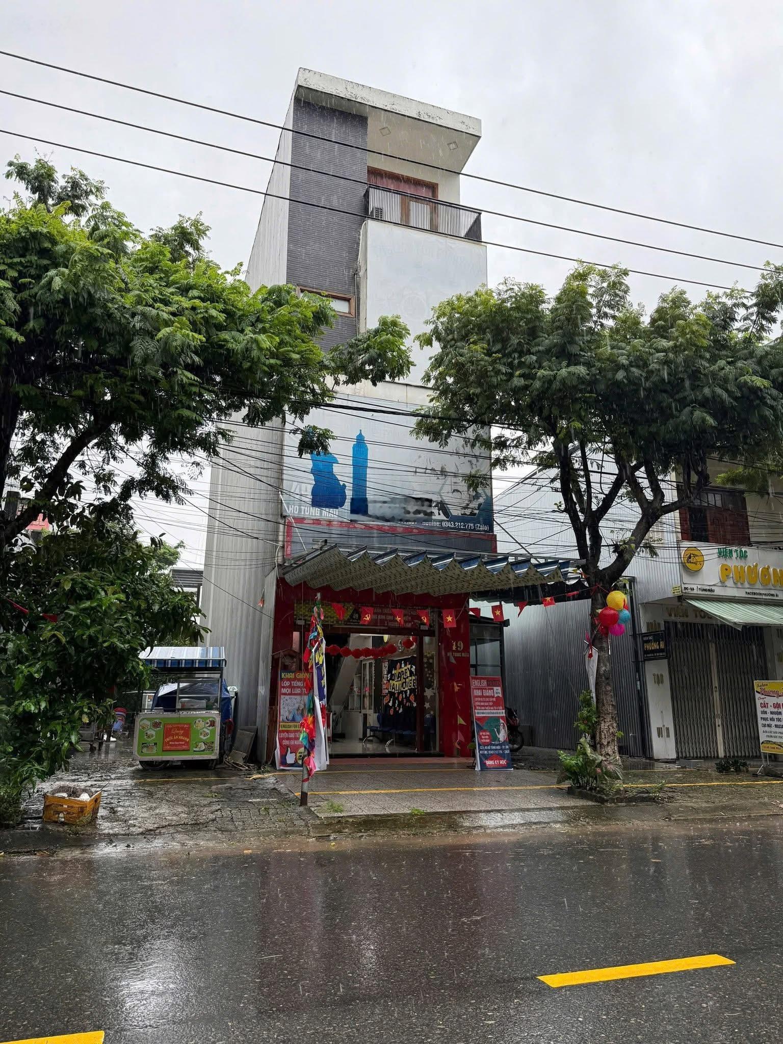 Nhà 4tầng đường Hồ Tùng Mậu sát biển Nguyễn Tất Thành - Vi trí cực đẹp .