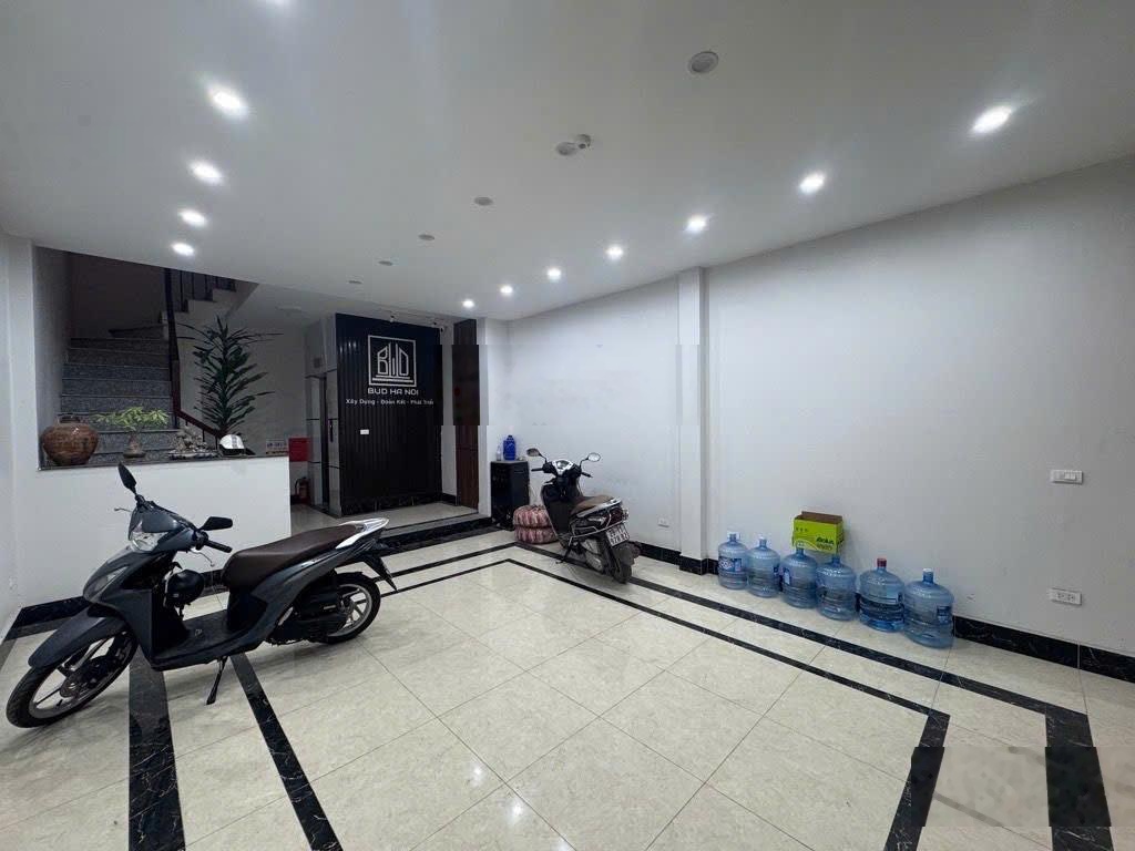 Dân xây 7 tầng thang máy, ô tô, kinh doanh, văn phòng chỉ nhỉnh 16.x tỷ