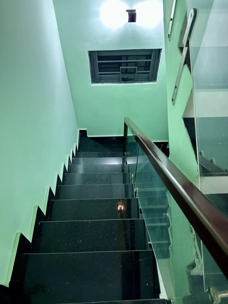 Trần hưng đạo quận 5, hẻm ô tô 5m, 45m2 có thang máy, 5 tầng nhỉnh 9t