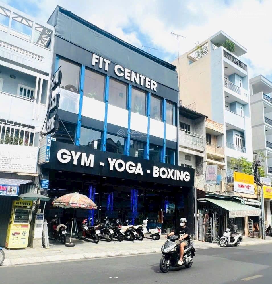 SIÊU VỊ TRÍ - MT Nguyễn Sơn, trung tâm Quận Tân Phú, DT 12.2x24.5m, HĐT 180tr/ tháng, giá 43 tỷ