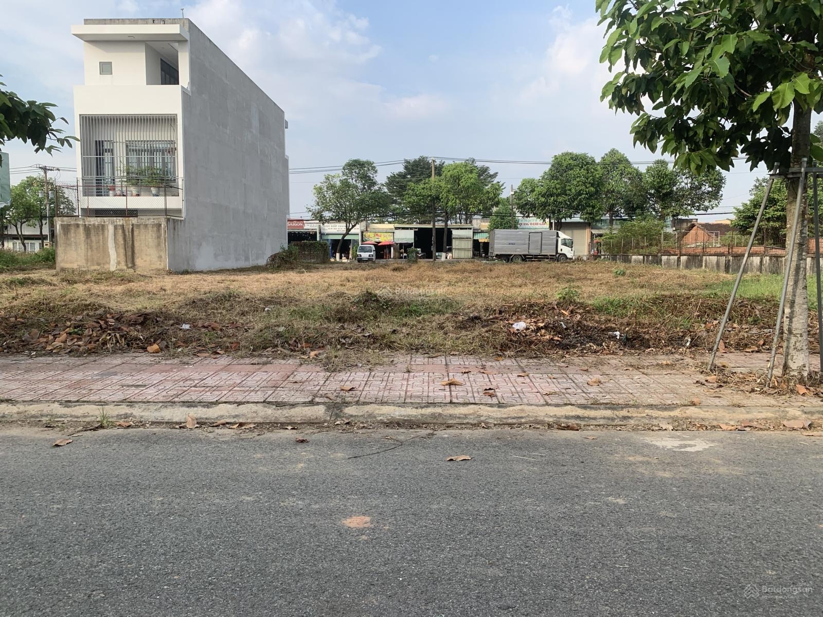 Cần bán giá rẻ bán nhanh lô đất mặt tiền đường Bùi Hữu Nghĩa, P. Biên Hòa 0983882979