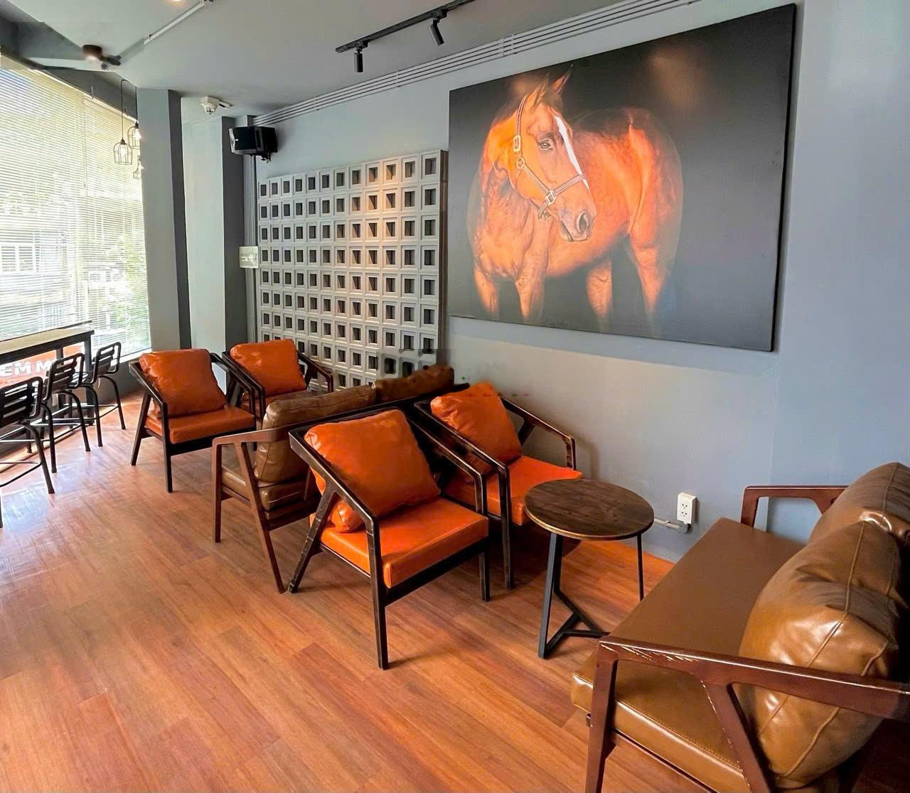 Khan hiếm - Bán nhà góc 2 mặt tiền Hoàng Diệu, Quận 4 - (5,5x17m) - 4 tầng - HĐT 125 tr/th - 32 tỷ