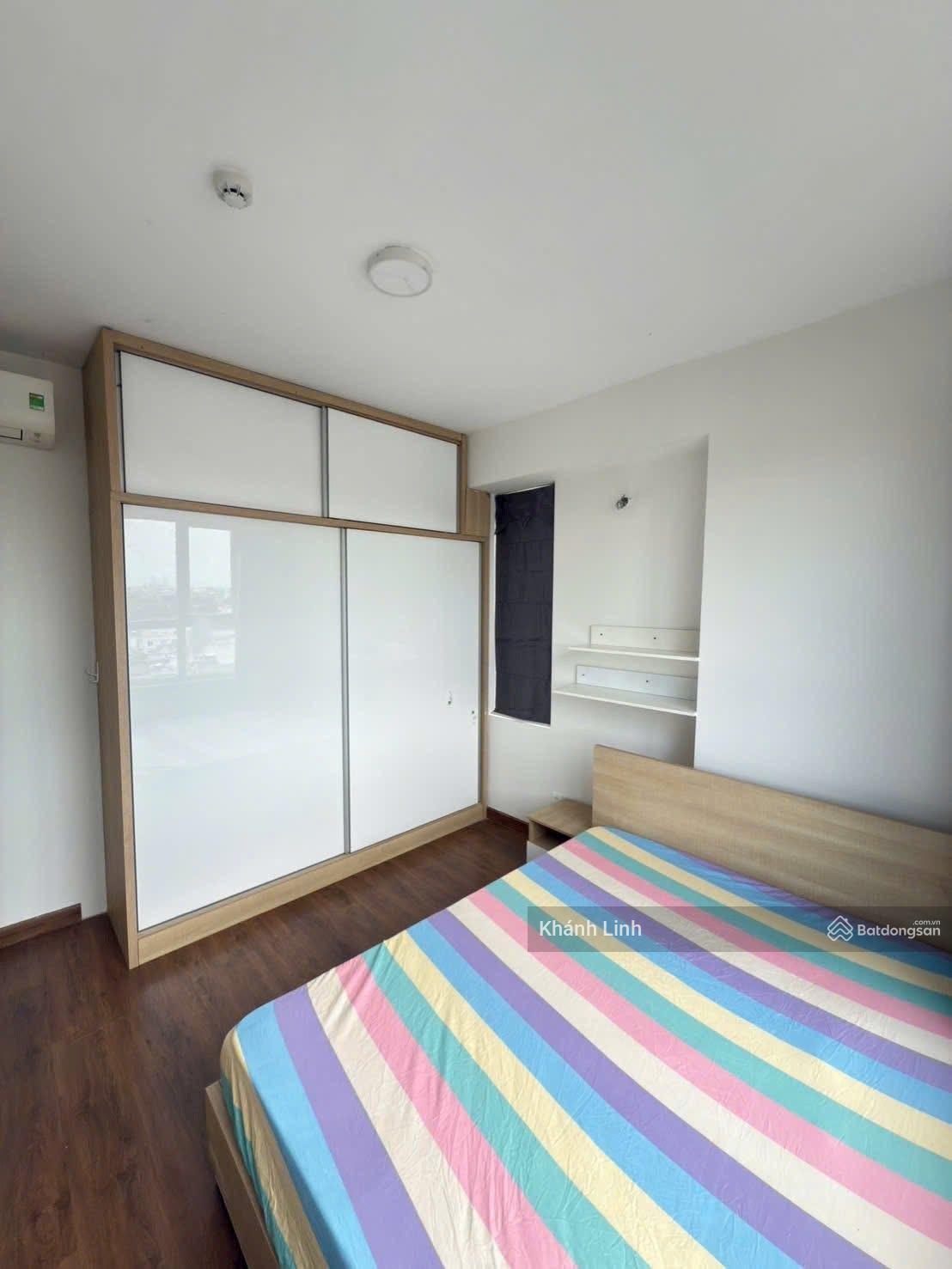 Chính chủ hạ giá 300 triệu bán gấp CH Tản Đà Court, Quận 5, 2PN, 2WC, view thoáng mát