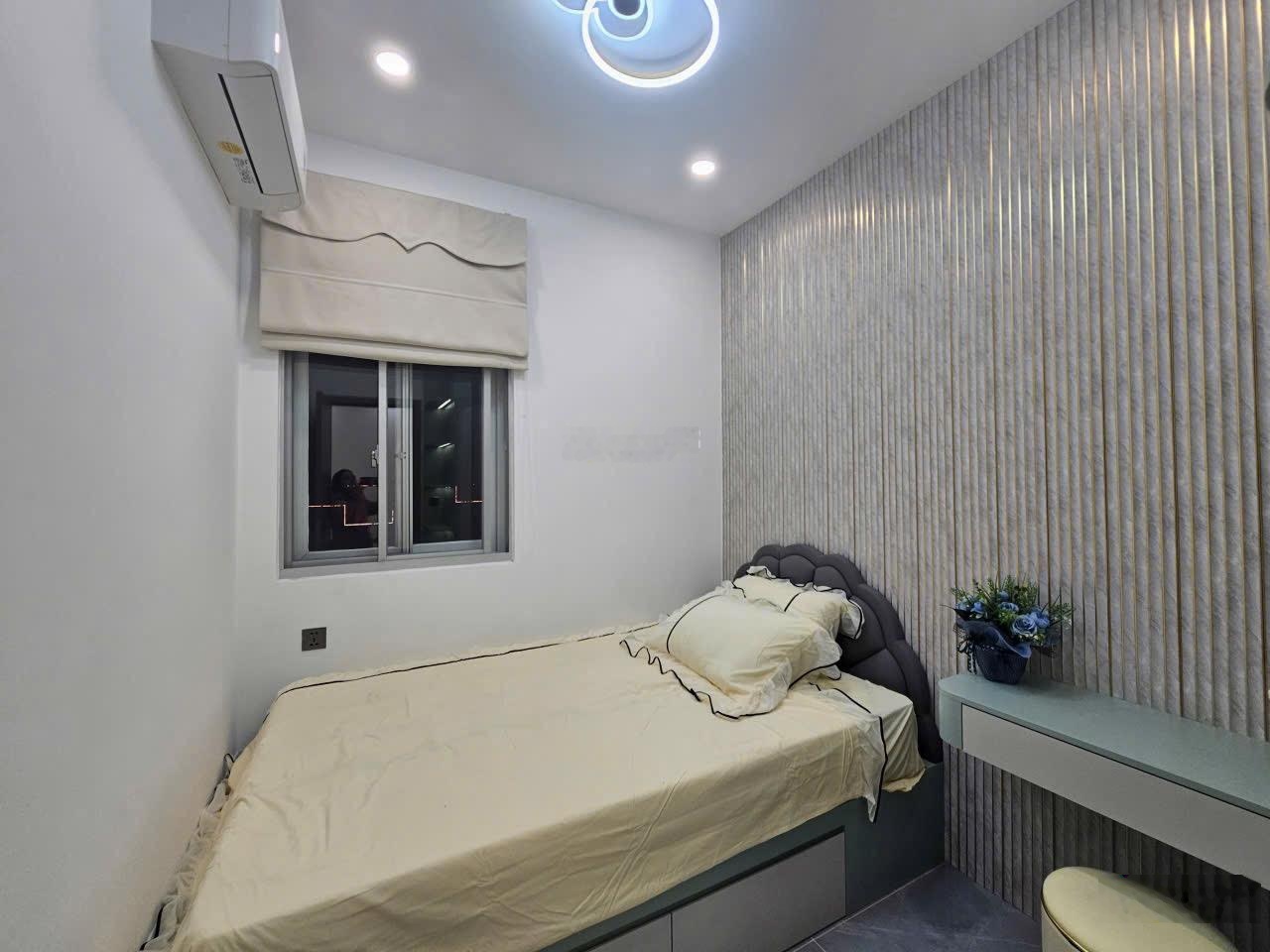 Nhà đẹp vị trí góc view siêu thị Vivo, 3PN 2WC khu Sky Garden Phú Mỹ Hưng quận 7