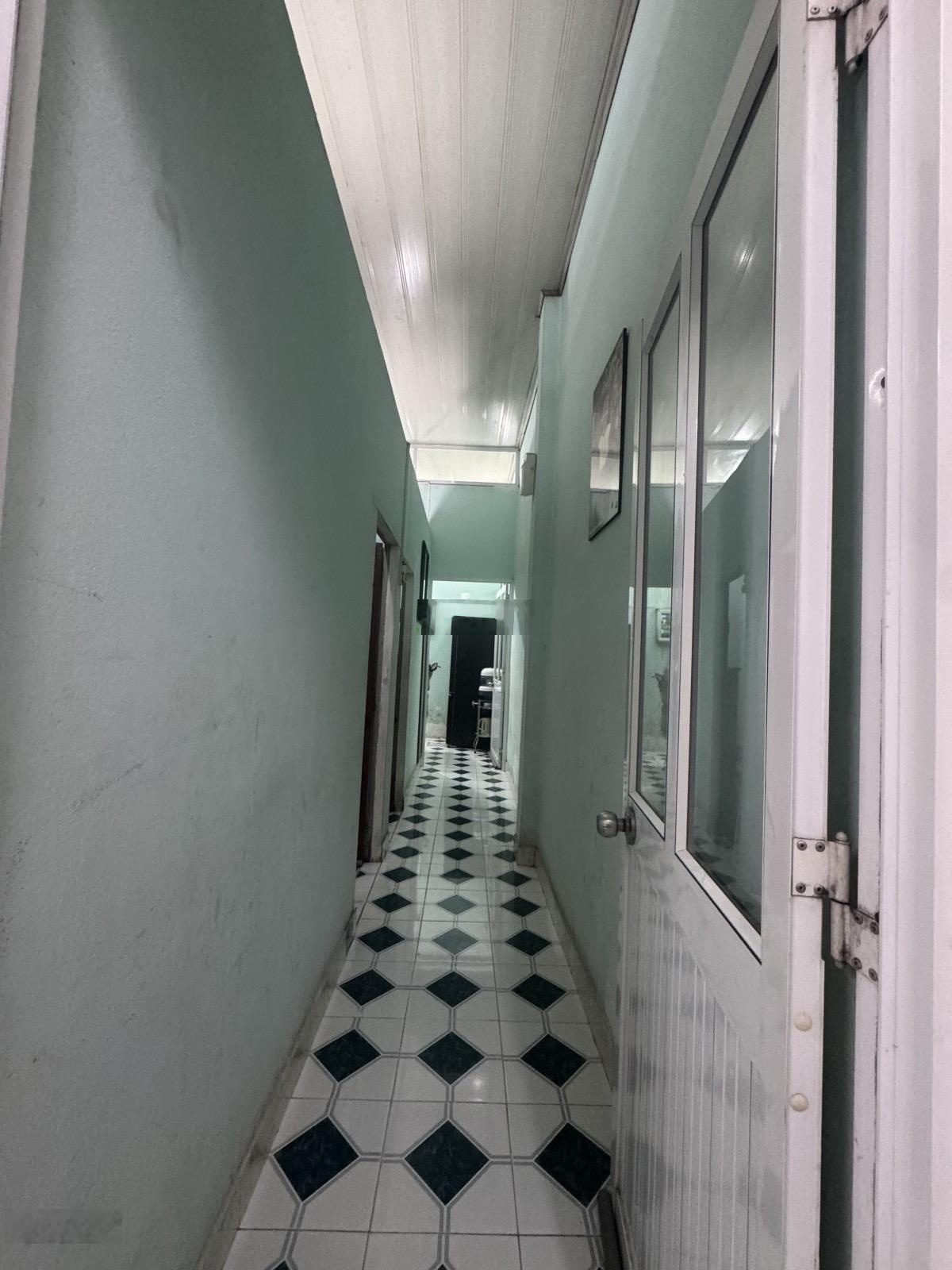 Nhà 50m2 đường 109, PLB, 5,1 tỷ HXH thông 2PN SHR