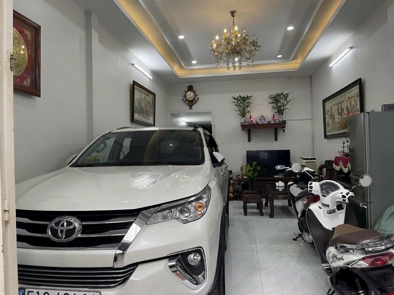 Bán nhà hẻm xe hơi 7 chỗ thông, ngay cao đẳng công thương, gần chợ phước long b, 3 tầng, nhỉnh 8 tỷ