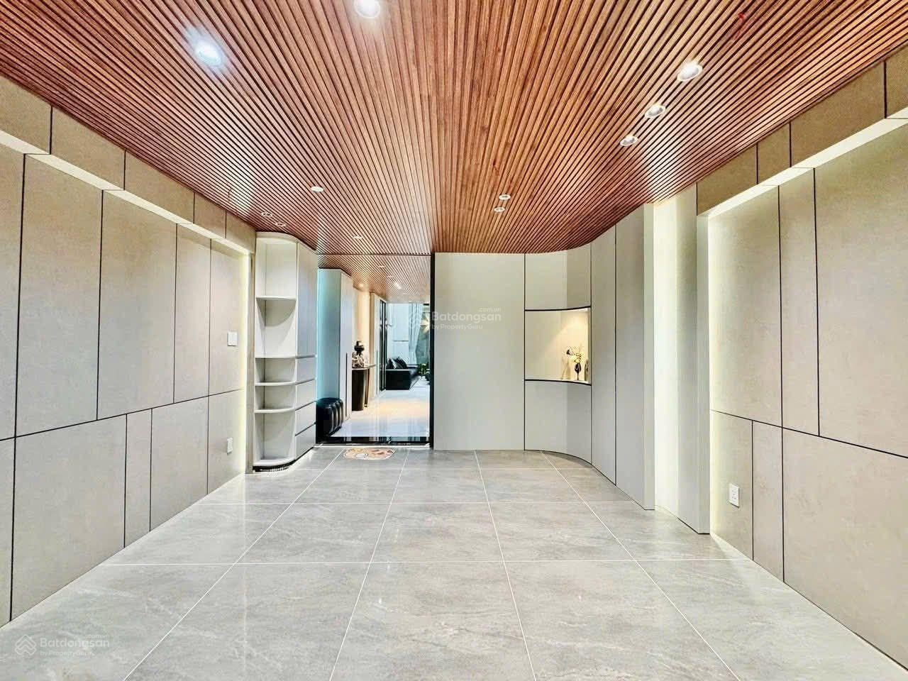 Vợ chồng già bán căn nhà đường Trần Tuấn Khải - Quận 5. GIÁ 4TỶ/67,2m2 thuê 26tr. Gần chợ Hòa Bình