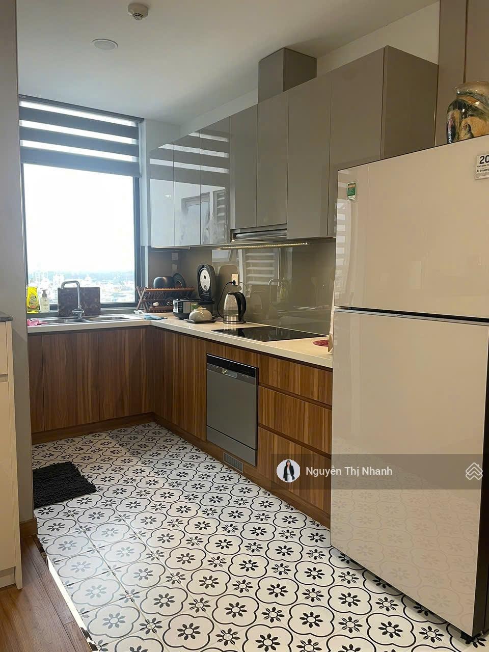 Cho thuê eco green quận 7, 2pn 2wc full nt, view lm81 ngắm pháo hoa, giá 16triệu, 1pn, 3pn, đều có.