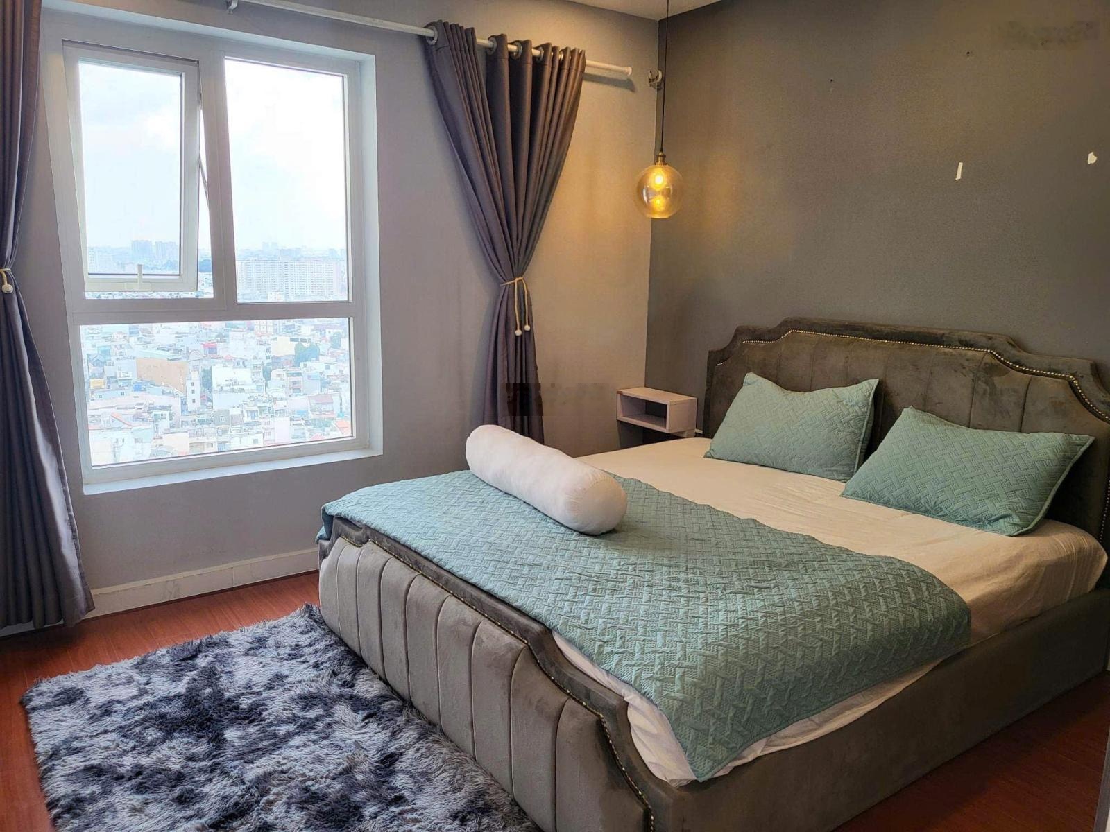 Bán căn hộ Terra Royal 2 phòng ngủ giá 5.6 tỷ LH: 0353004836