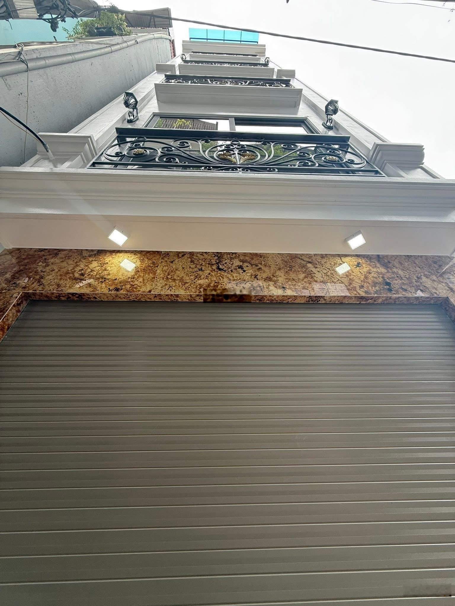 Bán nhà Trần Quốc Vượng - Cầu Giấy - Ngõ ô tô - Nhà xây mới 7 tầng-Thang máy-2 Mặt thoáng trước sau