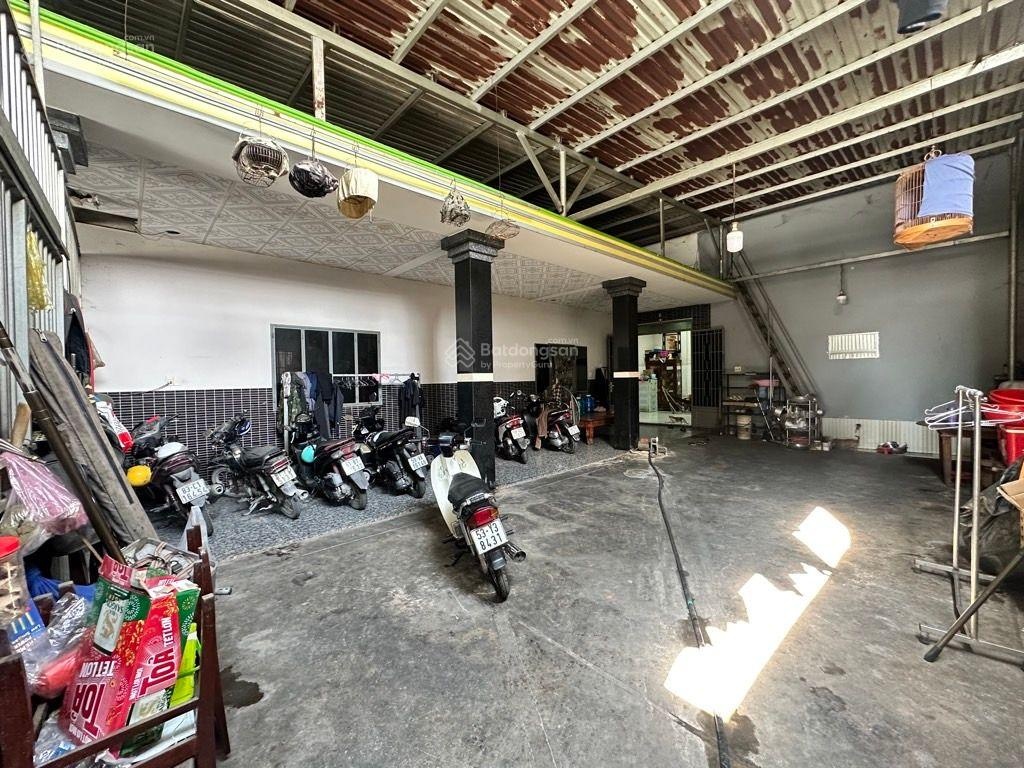 Vip - mặt tiền kinh doanh chỉ ~28 triệu/m2 ngang khủng 15m dòng tiền ~500tr/năm - sổ riêng