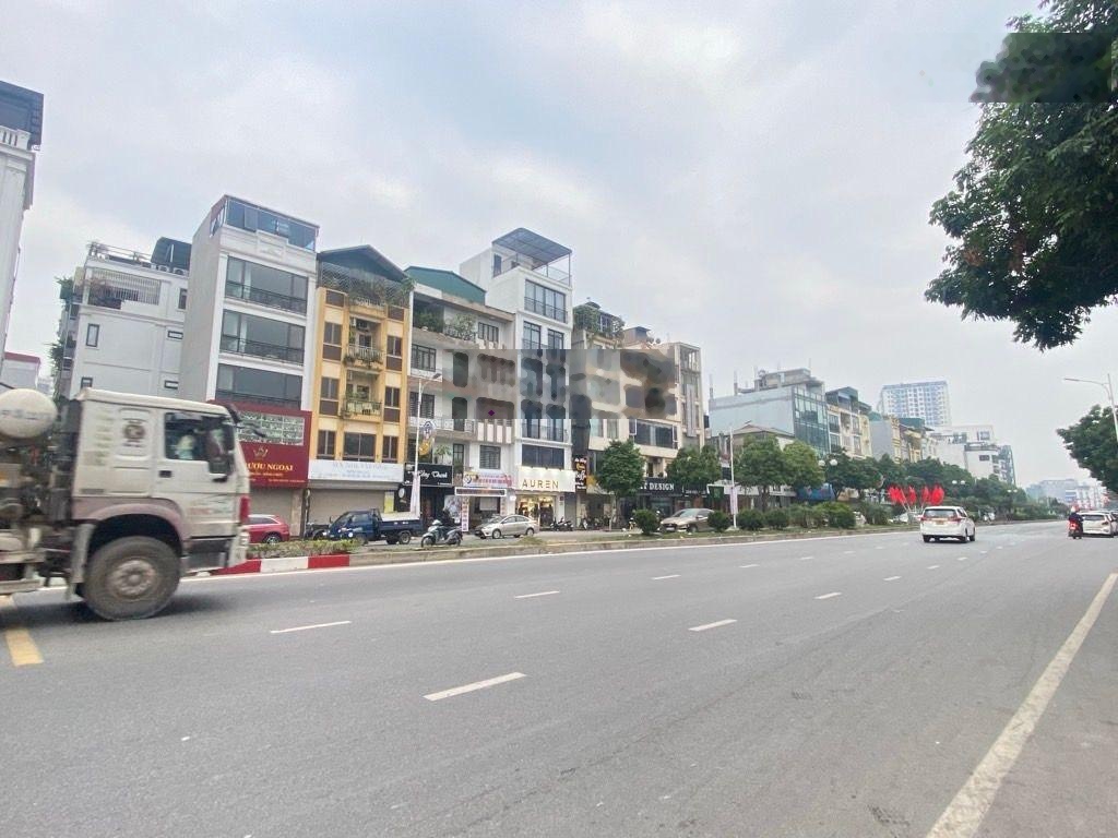 Sốc, ngon, mặt phố Hồng Tiến, vị trí vàng, 84 m2 MT 5.2m chỉ 38 tỷ