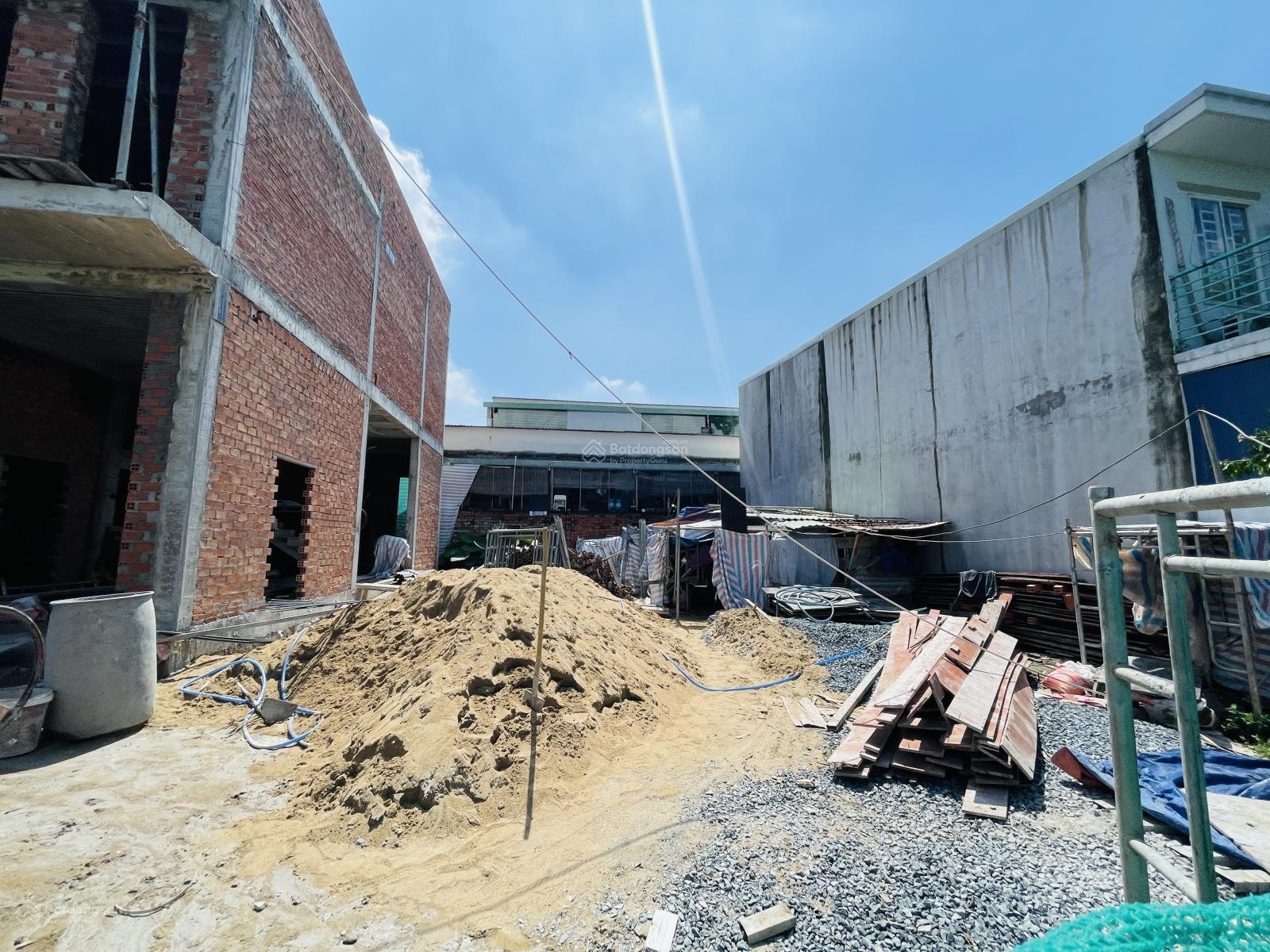 P. Linh Tây, gần PVĐ HXH 7 chỗ DTSD 99m2 thổ cư, vay bank 1 tỷ bán gấp chỉ 4.7 tỷ