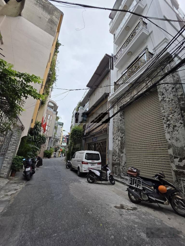 Phân lô quân đội - khu VIP Hai Bà Trưng - 8T thang máy - ô tô ngủ trong nhà - dân trí cao