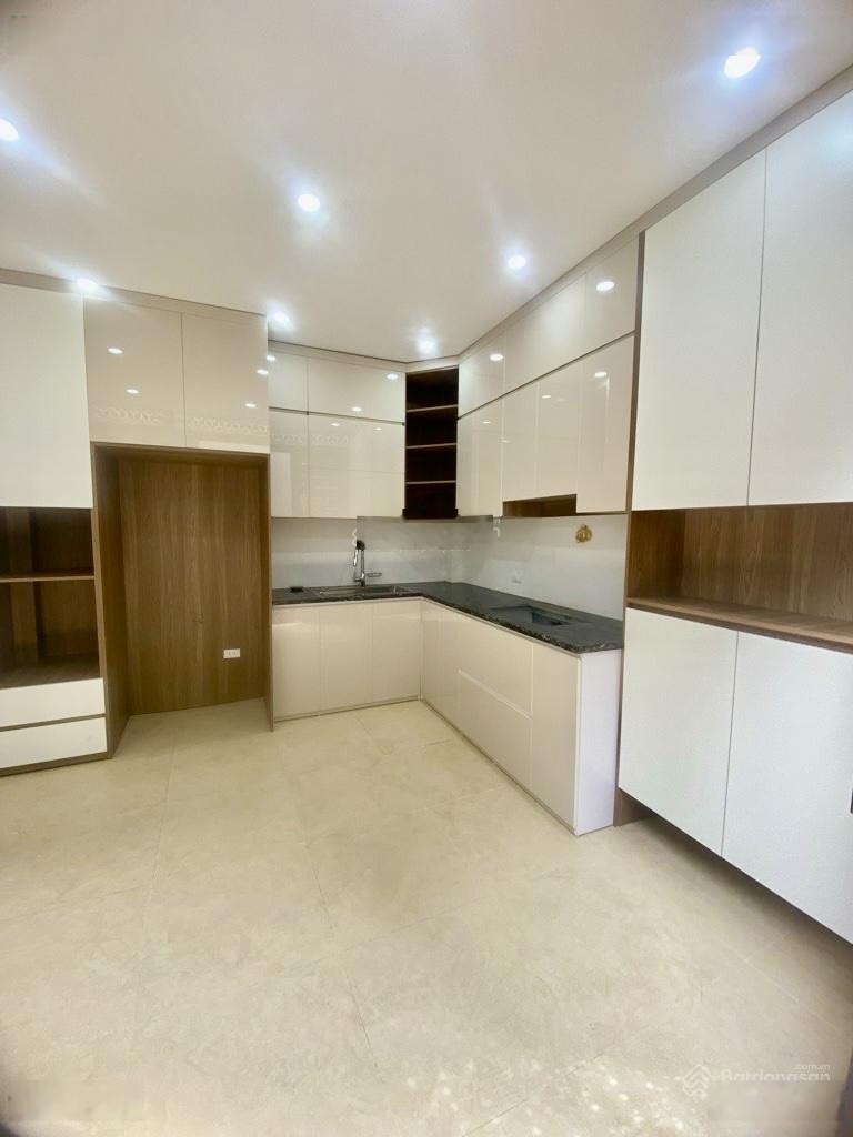 Lô góc sát hồ tây mt 5,5m sổ nở hậu xây mới full nội thất chỉ 7,95 tỷ