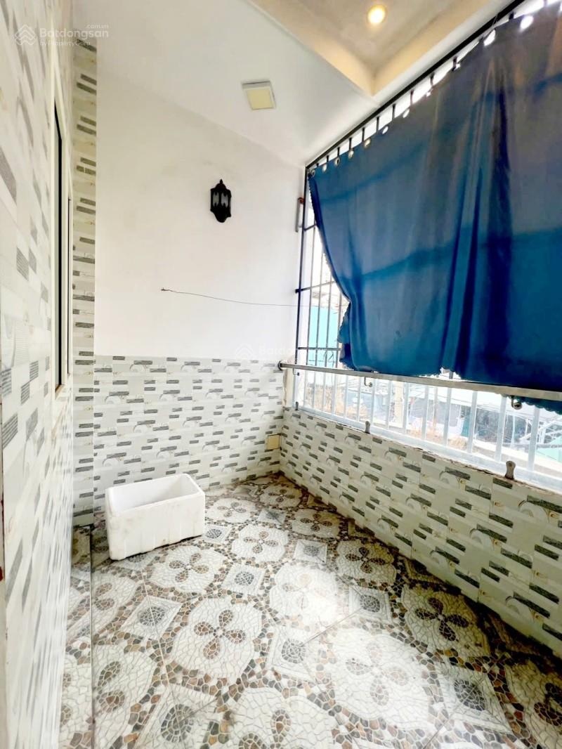 Nhà ở ngay 3 tầng, đường Man Thiện, phường Hiệp Phú, Quận 9 - 59m2 (3.6 x 16), giá 4.6 tỷ