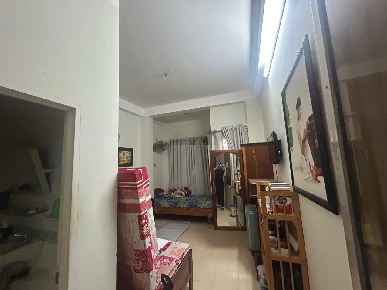 Bán nhà 4 tầng hẻm 5m đường Hùng Vương, Lộc Thọ gần biển, phố Tây & chợ đêm chỉ 15,2 tỷ