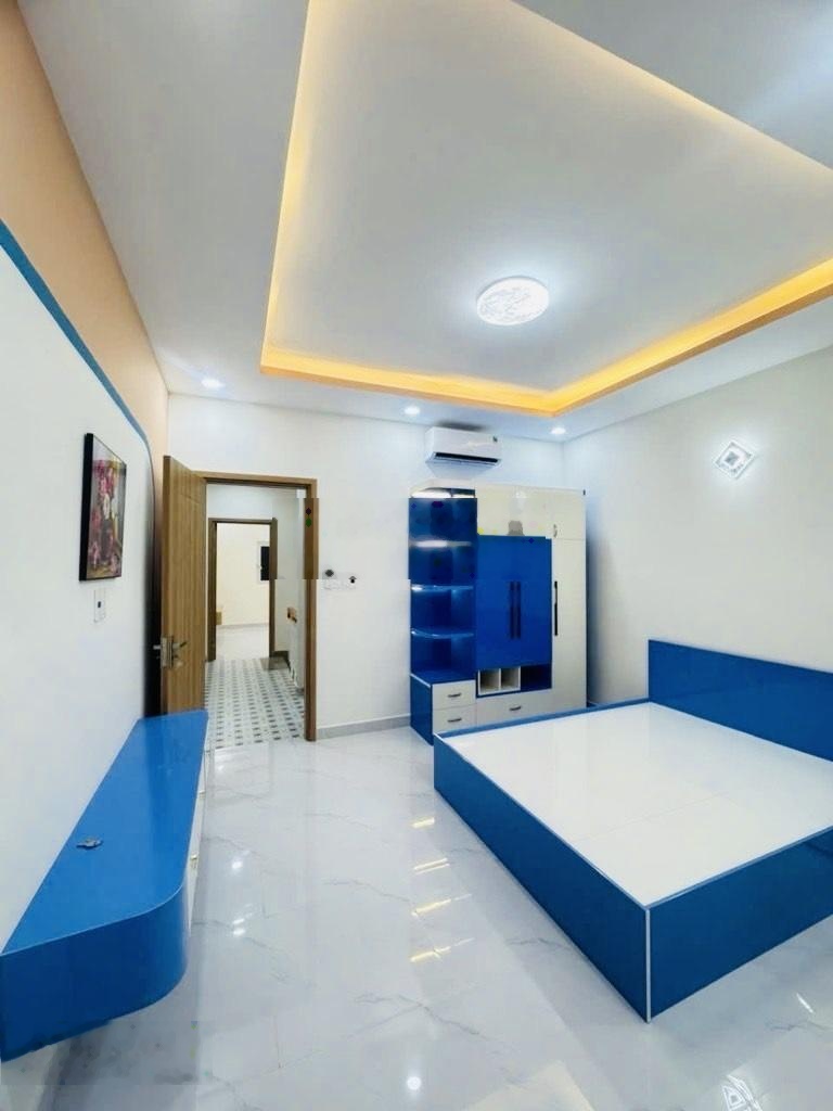 Nhà đẹp Hoà Bình Tân Phú hẻm xe hơi đậu cửa 48m2 chỉ 6 tỷ TL giá quá tốt trong khu vực