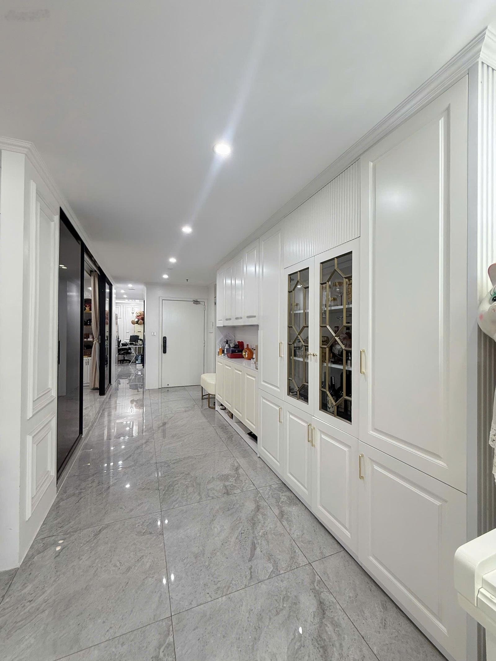 Cho thuê căn hộ 3PN2WC 101m²,Full nội thất,Giá chuẩn thị trường,Nhà thoáng,Vào ở ngay LH:0372370697