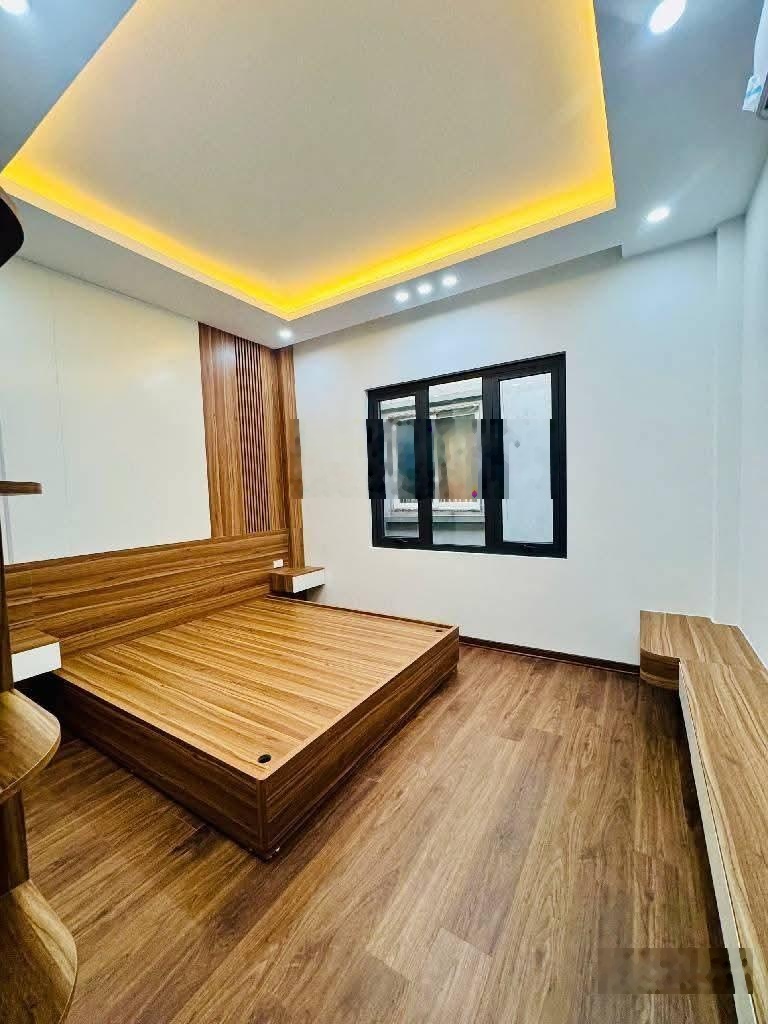 Chỉ 8.2 tỷ! bán nhà lê quang đạo 40mx5t, 06 ngủ, ngõ thông rộng gần 3m, gần ô tô